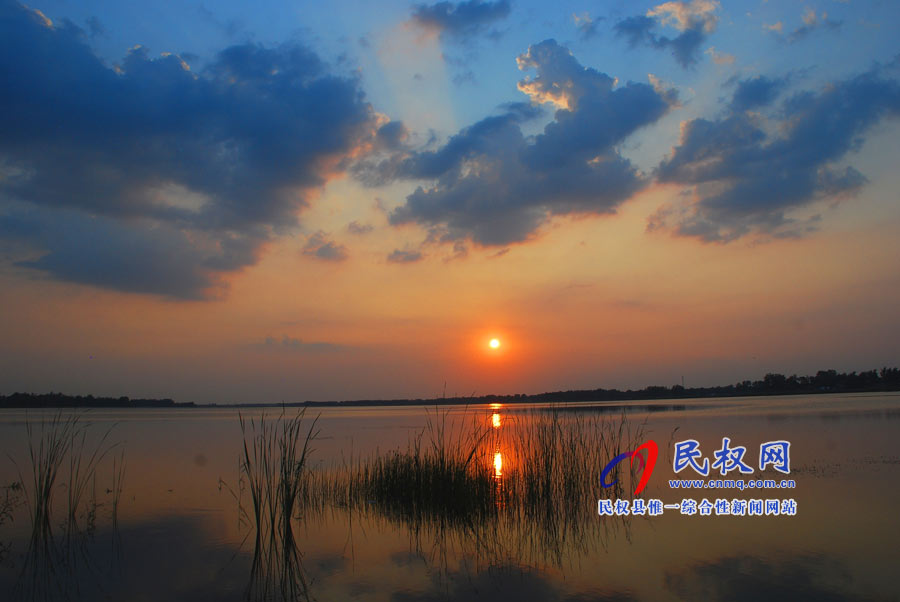 秋水湖--故道夕阳