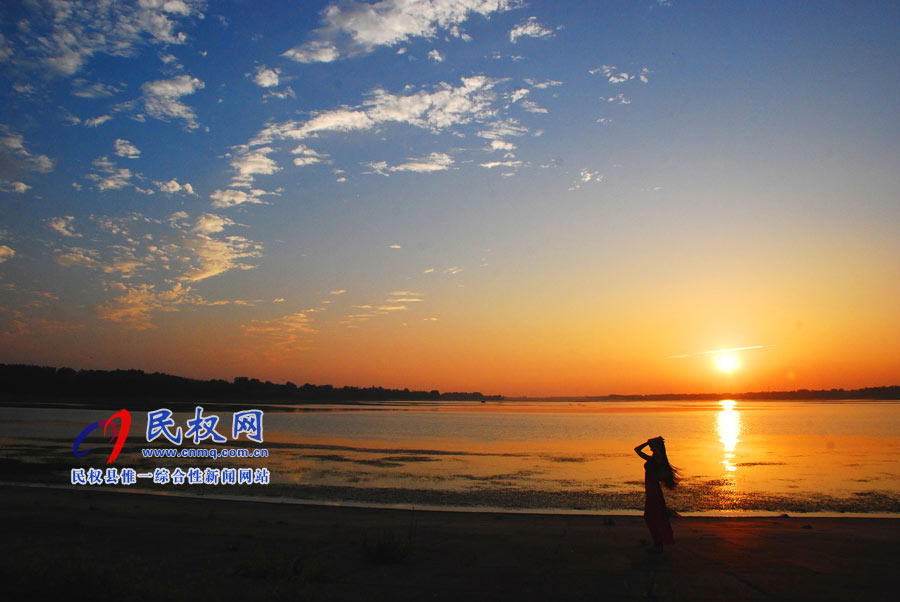 秋水湖--故道夕阳