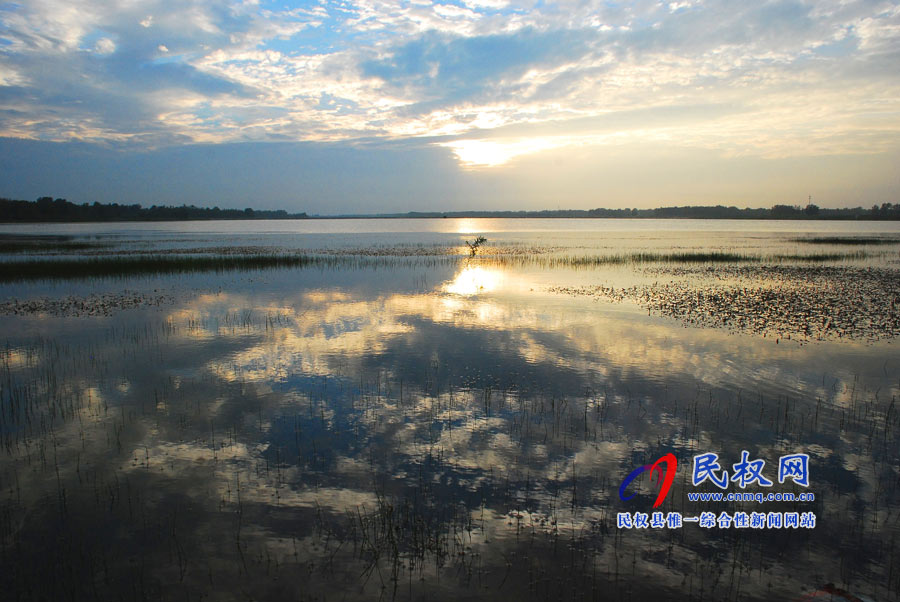 秋水湖--故道夕阳