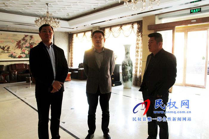 县委常委、县委办公室主任孟亚松检查酒店保障工作 县委常委、县委办公室主任孟亚松检查酒店保障工作