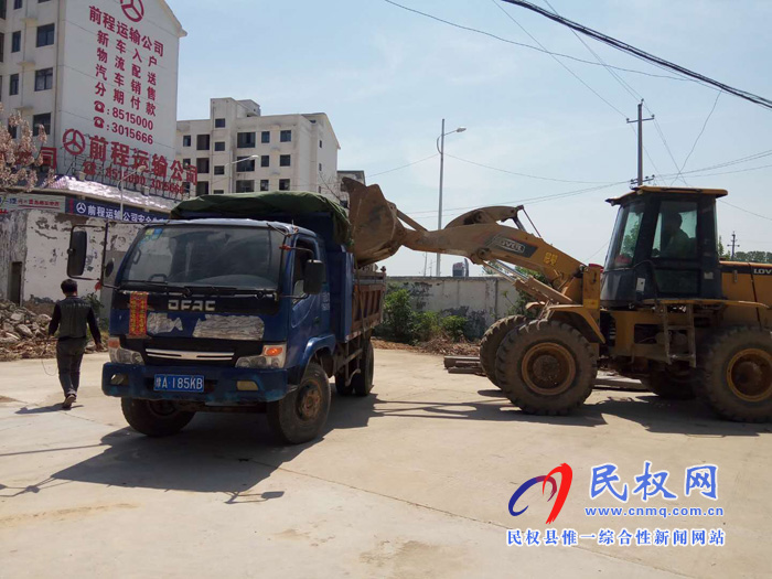 花园乡加大全域保洁工作力度 花园乡加大全域保洁工作力度