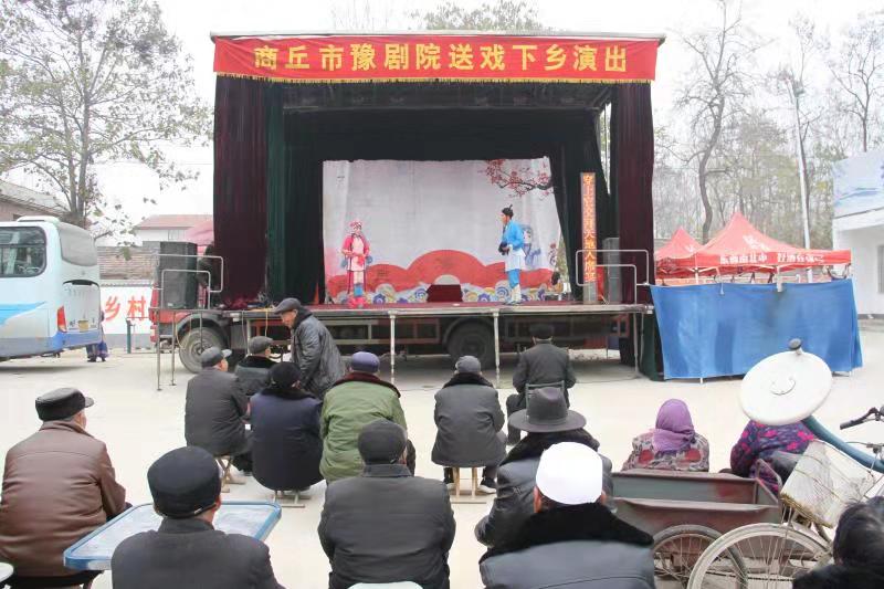 北关镇:村头唱大戏,百姓欢乐多 北关镇:村头唱大戏,百姓欢乐多