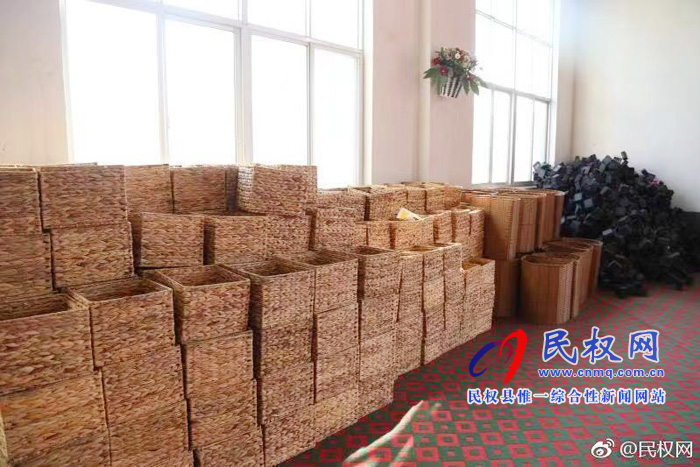 老颜集乡:手工艺品扶贫车间 编织美好幸福生活 老颜集乡:手工艺品扶贫车间 编织美好幸福生活