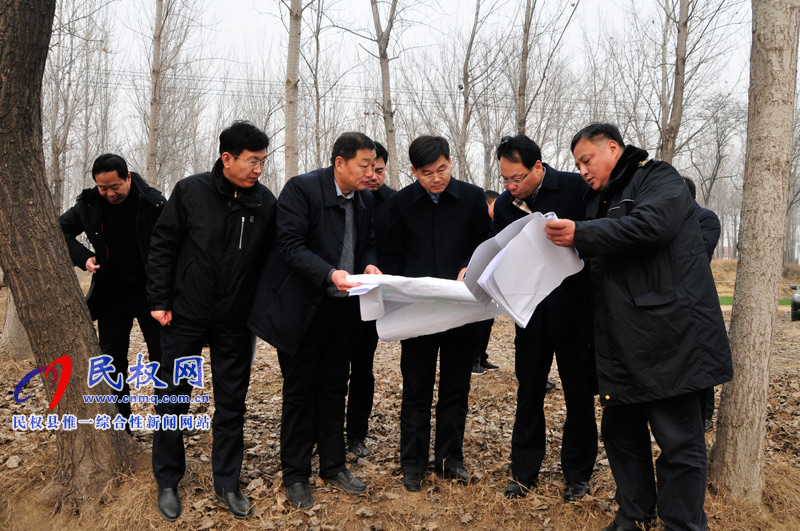 县委副书记、县长张团结调研我县城区水系规划建设情况 县委副书记、县长张团结调研我县城区水系规划建设情况