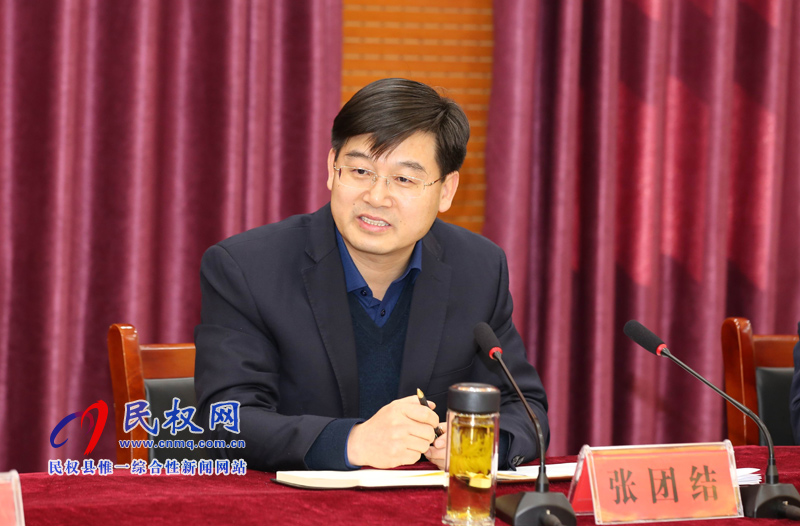 我县召开企业家座谈会 我县召开企业家座谈会