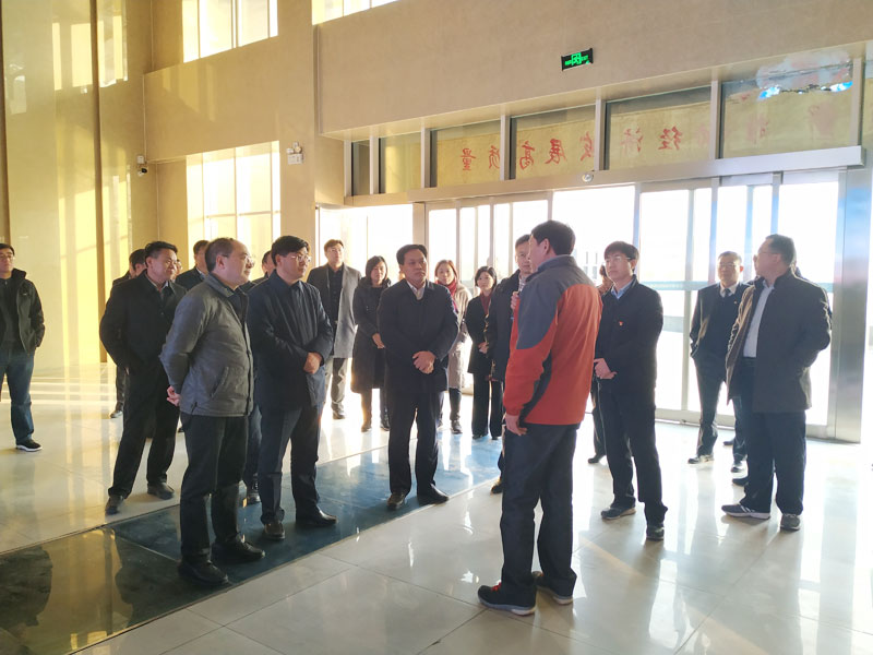 市金融办组织市金融机构莅民调研
