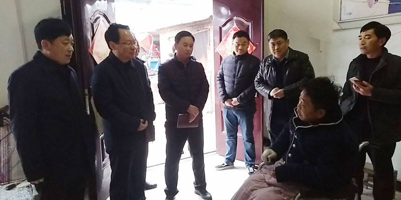 县委常委、常务副县长李启峰到林七乡调研督导脱贫攻坚工作 县委常委、常务副县长李启峰到林七乡调研督导脱贫攻坚工作