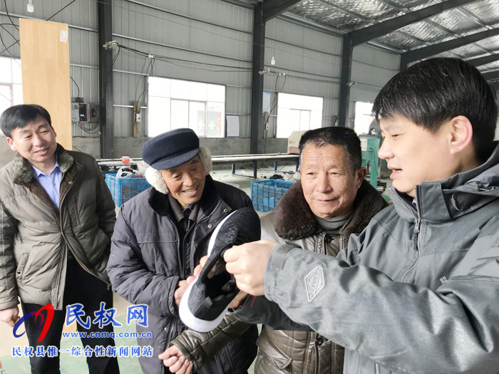县审计局:扶贫小车间 致富大门路 县审计局:扶贫小车间 致富大门路