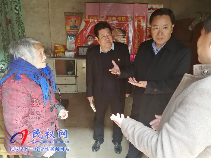 县委书记姬脉常到人和镇调研脱贫攻坚提质增效工作 县委书记姬脉常到人和镇调研脱贫攻坚提质增效工作