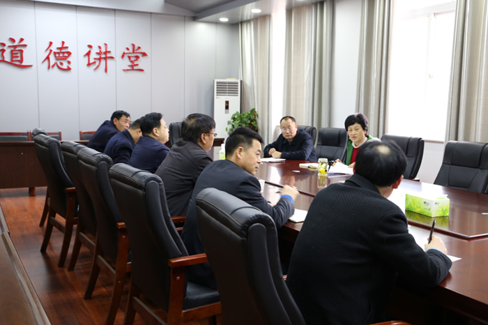 我县各单位迅速传达贯彻学习全县脱贫攻坚第八次调度会精神 我县各单位迅速传达贯彻学习全县脱贫攻坚第八次调度会精神
