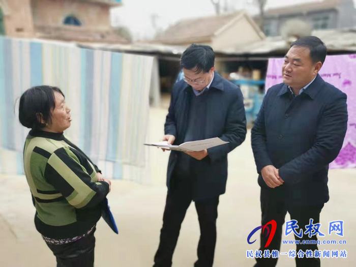 县委常委、纪委书记、监察委主任张亚光到胡集乡督导脱贫攻坚工作