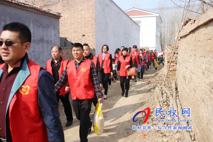 民权公益联盟看望慰问脑瘫患者袁凤莲 民权公益联盟看望慰问脑瘫患者袁凤莲