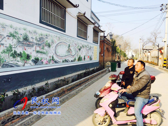 花园乡赵洪坡村绘制油画扮靓乡村旅游 花园乡赵洪坡村绘制油画扮靓乡村旅游
