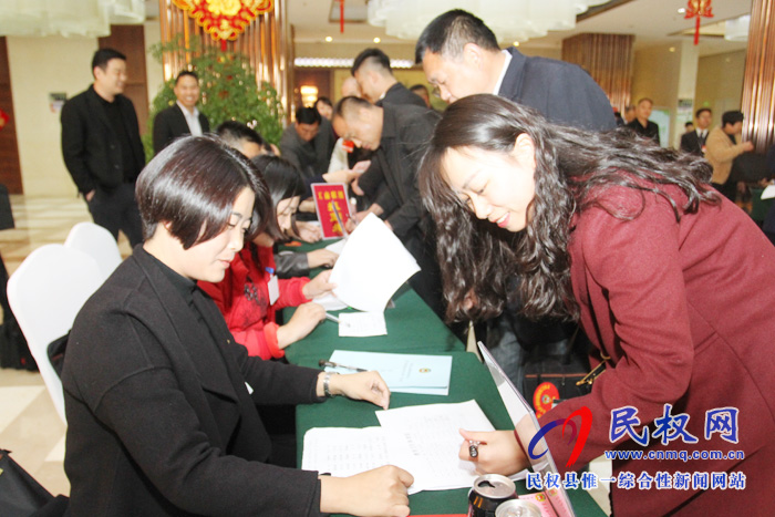 两会来啦!全县政协委员陆续抵达驻地报到 两会来啦!全县政协委员陆续抵达驻地报到