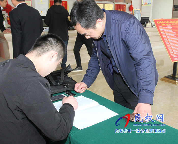 民权人大代表陆续报到 满怀激情为民“代言” 民权人大代表陆续报到 满怀激情为民“代言”