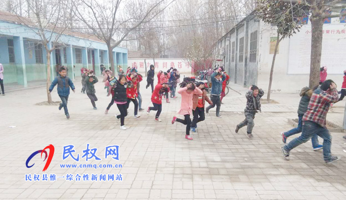 程庄镇于庄小学加强防震演练提升逃生能力 程庄镇于庄小学加强防震演练提升逃生能力