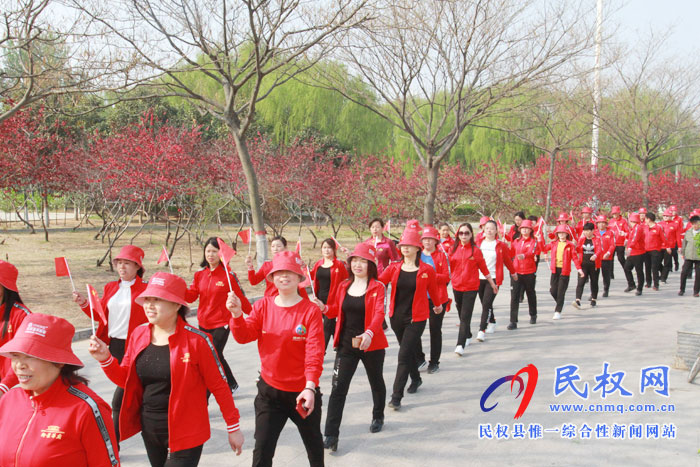 民权:一场快闪演绎“我和我的祖国” 民权:一场快闪演绎“我和我的祖国”