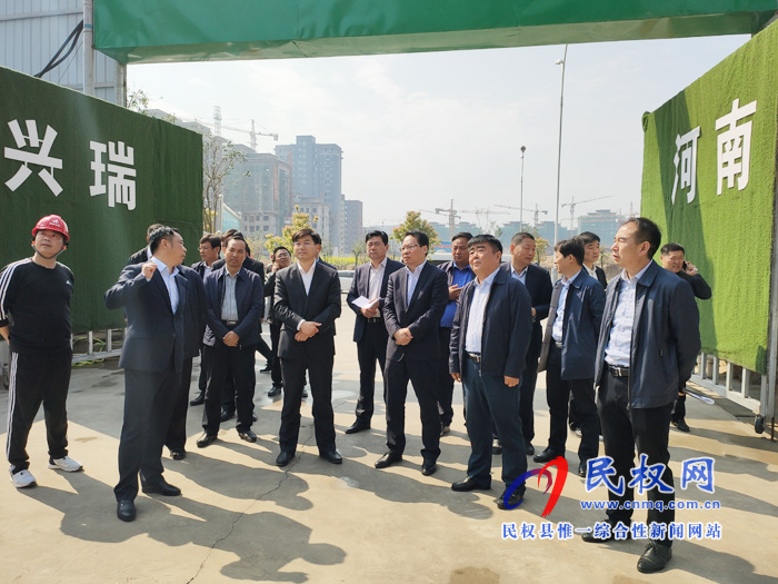 县委副书记、县长张团结查看我县城区拆迁和安置房建设工作 县委副书记、县长张团结查看我县城区拆迁和安置房建设工作