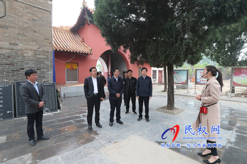 市委常委、宣传部长王全周调研我县申甘林带“媒林”建设及乡村旅游发展情况 市委常委、宣传部长王全周调研我县申甘林带“媒林”建设及乡村旅游发展情况