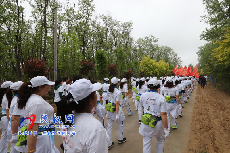 “多彩槐林・魅力民权”彩虹跑激情“开跑” “多彩槐林・魅力民权”彩虹跑激情“开跑”