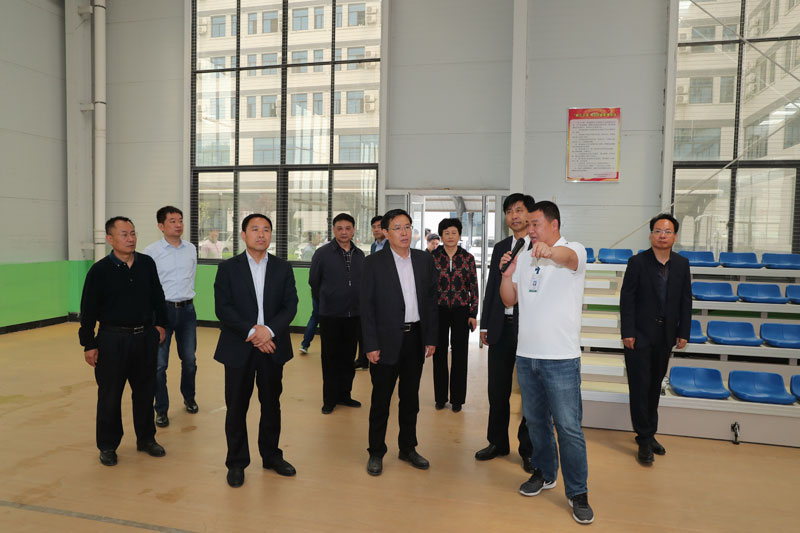 市人大常委会副主任、民权县委书记姬脉常带队到梁园区参观考察 市人大常委会副主任、民权县委书记姬脉常带队到梁园区参观考察