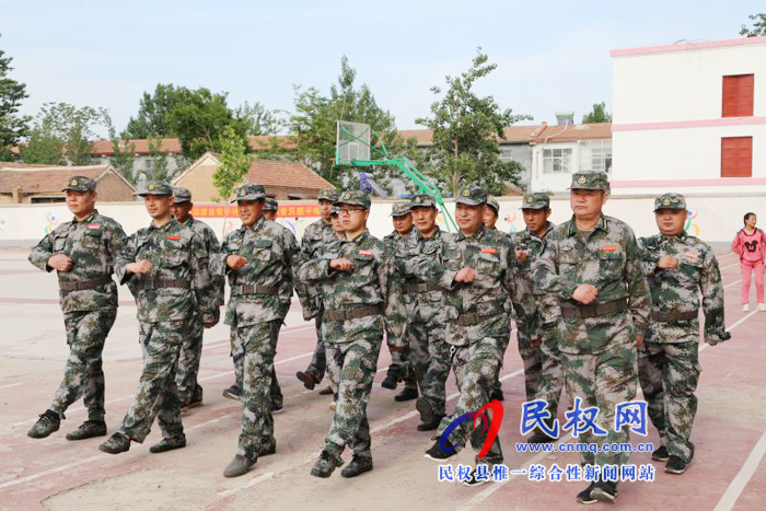 老颜集乡:开展基干民兵点验活动 老颜集乡:开展基干民兵点验活动