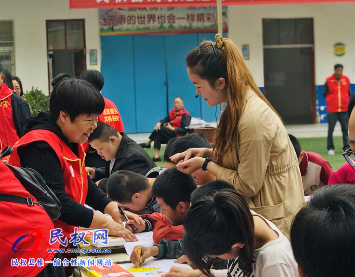 志愿者在行动 自强筑梦 助残共享 志愿者在行动 自强筑梦 助残共享