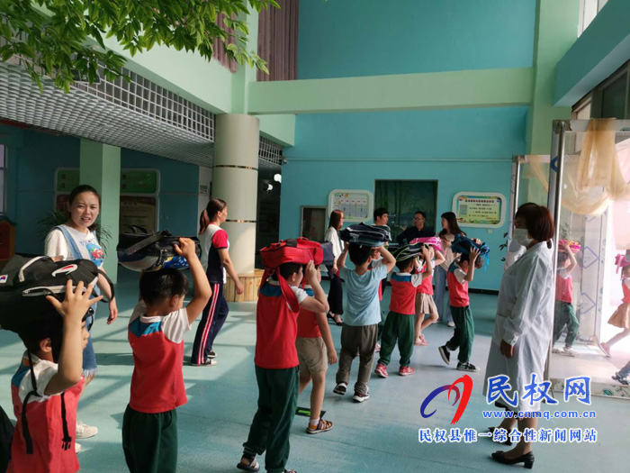 民权县幼儿园开展防震减灾应急演练活动简讯 民权县幼儿园开展防震减灾应急演练活动简讯