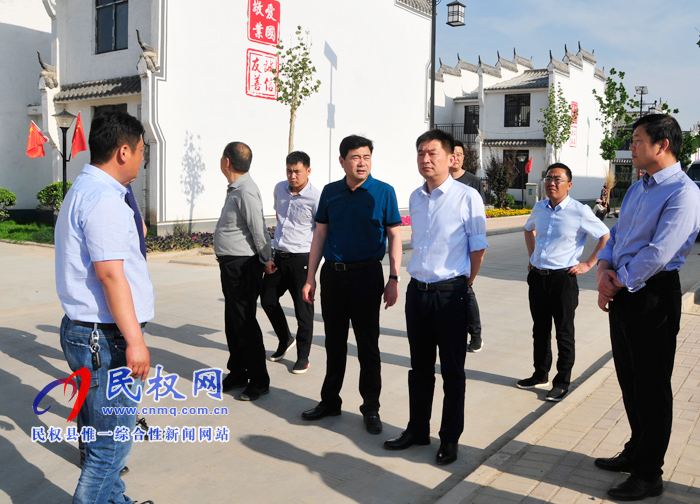 县委常委、县委办公室主任孟亚松调研乡村振兴工作 县委常委、县委办公室主任孟亚松调研乡村振兴工作