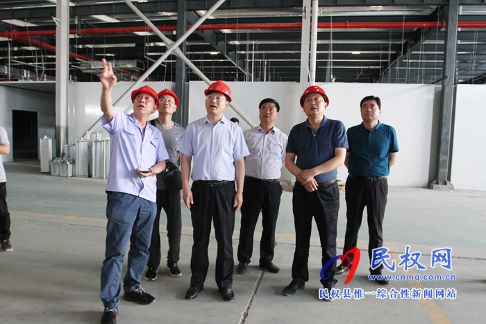县委副书记、县长张团结实地察看我县重点项目建设情况 县委副书记、县长张团结实地察看我县重点项目建设情况