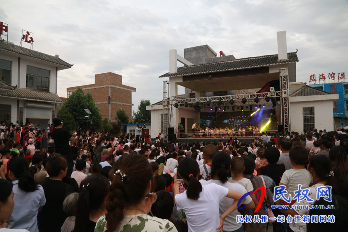 庄子镇中心幼儿园举行“欢乐童年   放飞梦想”庆六一文艺汇演活动
