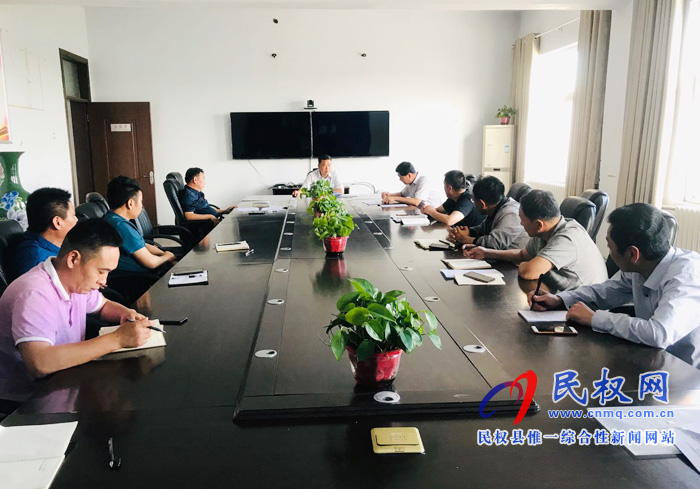 我县各单位、各乡镇(街道办)迅速传达贯彻全县党务工作会议精神 我县各单位、各乡镇(街道办)迅速传达贯彻全县党务工作会议精神
