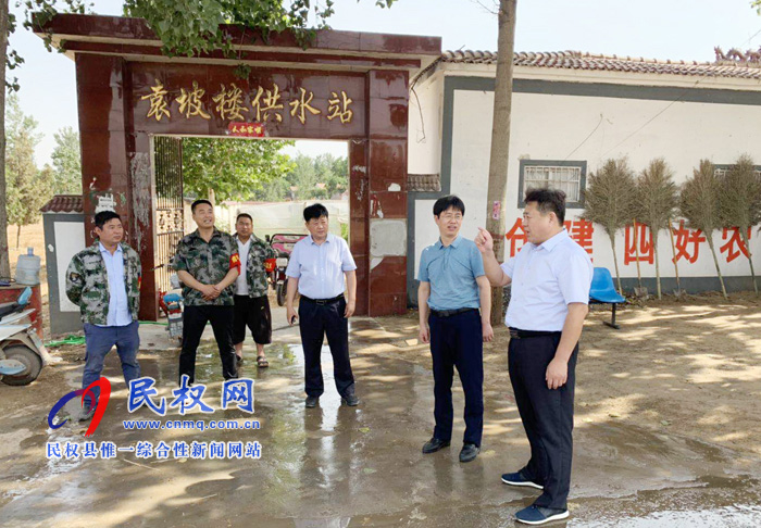 民权高新区常务副主任张爱军深入南华街道办事处督导“三夏”生产及秸秆禁烧工作 民权高新区常务副主任张爱军深入南华街道办事处督导“三夏”生产及秸秆禁烧工作