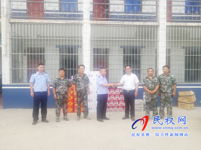 双塔镇慰问派出所三夏执勤干警 双塔镇慰问派出所三夏执勤干警