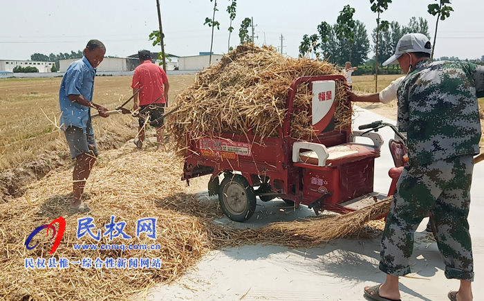 花园乡清理“三边三头”助力秸秆禁烧 花园乡清理“三边三头”助力秸秆禁烧