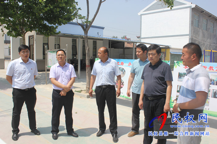 团省委少年部(维护青少年权益部)部长李晓勇到我县调研基层团建工作 团省委少年部(维护青少年权益部)部长李晓勇到我县调研基层团建工作