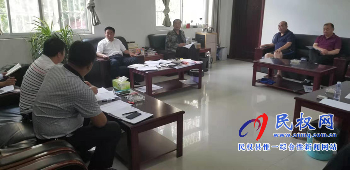 我县各单位、各乡镇(街道办)传达贯彻全县脱贫攻坚推进会精神 我县各单位、各乡镇(街道办)传达贯彻全县脱贫攻坚推进会精神