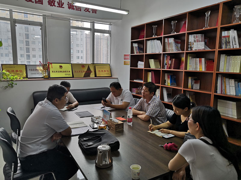 团县委召开基层团组织建设工作推进会 团县委召开基层团组织建设工作推进会