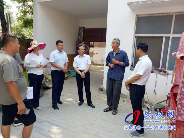 县领导韩德勇到双塔镇督导脱贫攻坚工作 县领导韩德勇到双塔镇督导脱贫攻坚工作