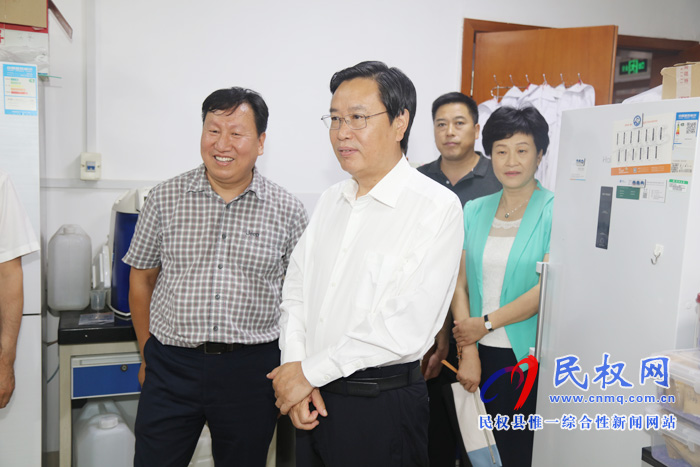 市人大常委会副主任、县委书记姬脉常到河南大学金明校区参观考察 市人大常委会副主任、县委书记姬脉常到河南大学金明校区参观考察