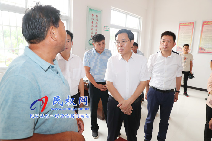 市人大常委会副主任、县委书记姬脉常调研村务监督委员会工作开展情况 市人大常委会副主任、县委书记姬脉常调研村务监督委员会工作开展情况