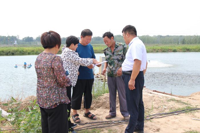 民权县农业农村局深入水产养殖企业开展水域滩涂养殖证申请现场权属核查工作 民权县农业农村局深入水产养殖企业开展水域滩涂养殖证申请现场权属核查工作