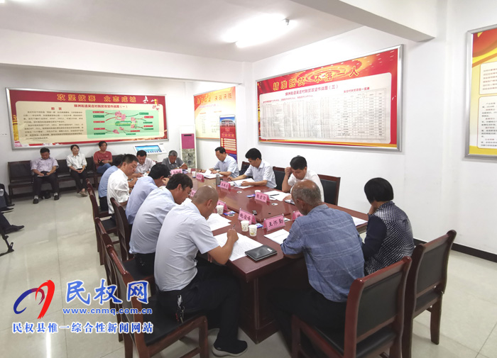 市委书记王战营在民权县吴庄村开展“三·五”基层工作日活动时指出扛牢“四个不摘”责任确保高质量脱贫 市委书记王战营在民权县吴庄村开展“三·五”基层工作日活动时指出扛牢“四个不摘”责任确保高质量脱贫