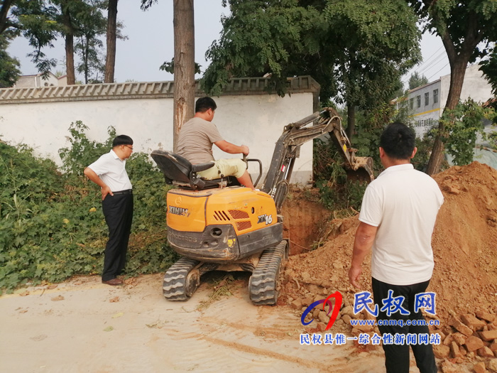 花园乡全力推进厕所革命 花园乡全力推进厕所革命