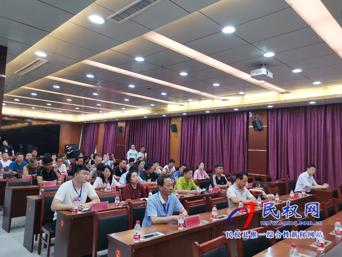 河南民权黄河故道国家湿地公园“青头潜鸭重要繁殖地”新闻发布会今日举行 河南民权黄河故道国家湿地公园“青头潜鸭重要繁殖地”新闻发布会今日举行
