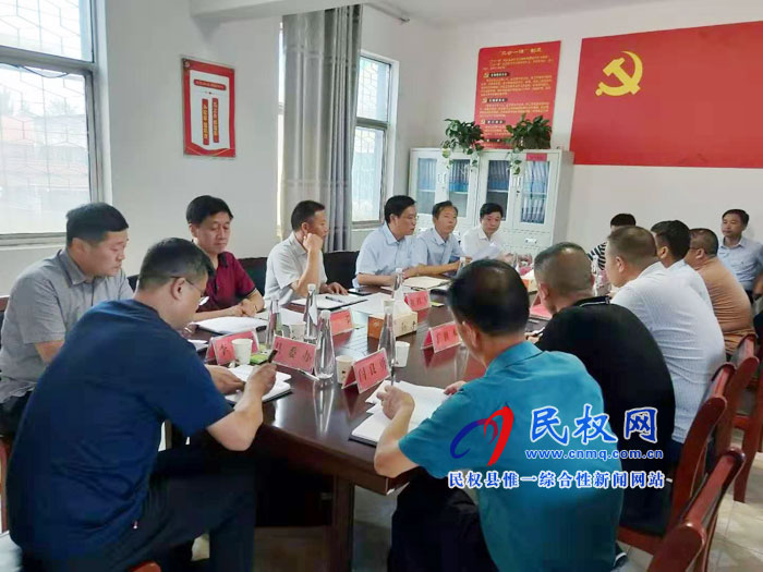市人大常委会副主任、县委书记姬脉常调研乡镇信访维稳工作 市人大常委会副主任、县委书记姬脉常调研乡镇信访维稳工作
