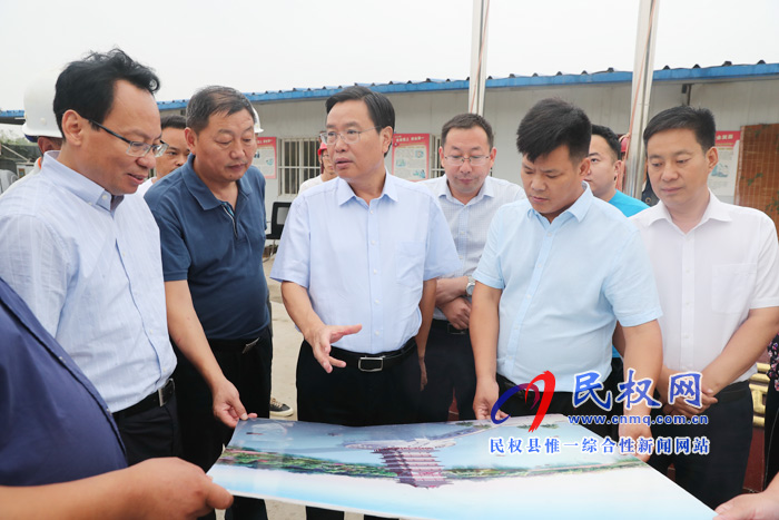 市人大常委会副主任、县委书记姬脉常调研我县城市水系建设工作 市人大常委会副主任、县委书记姬脉常调研我县城市水系建设工作