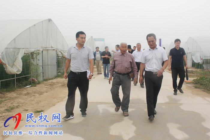 省政府办公厅调研室到我县调研强农惠农及脱贫攻坚政策落实情况 省政府办公厅调研室到我县调研强农惠农及脱贫攻坚政策落实情况