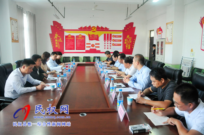 柘城县考察团到我县制冷技术学院考察 柘城县考察团到我县制冷技术学院考察