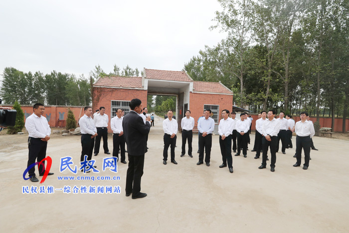 县委“不忘初心、牢记使命”主题教育第一次集中学习启动 县委“不忘初心、牢记使命”主题教育第一次集中学习启动